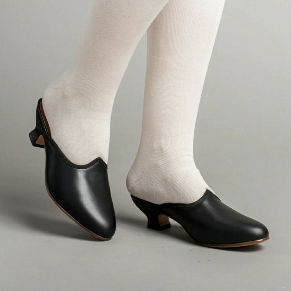 American duchess Sophie 18th century mules
